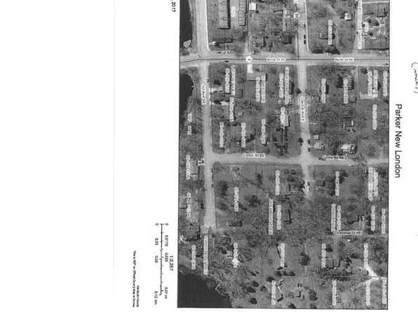216 Central Ave E, New London, MN 56273