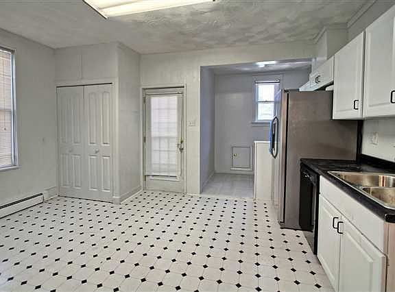 2nd image of 32 S 24th St
