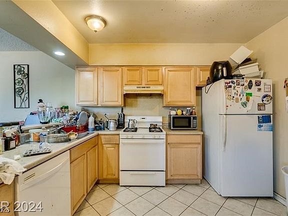 5th image of 4316 Tara Ave #4