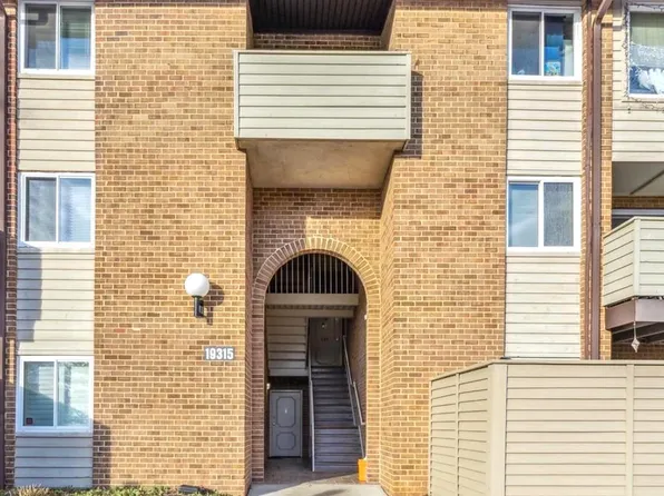 19315 Club House Rd APT 303, Montgomery Village, MD 20886