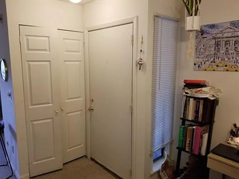 University Park Apartments near Cornell University — Photo 75