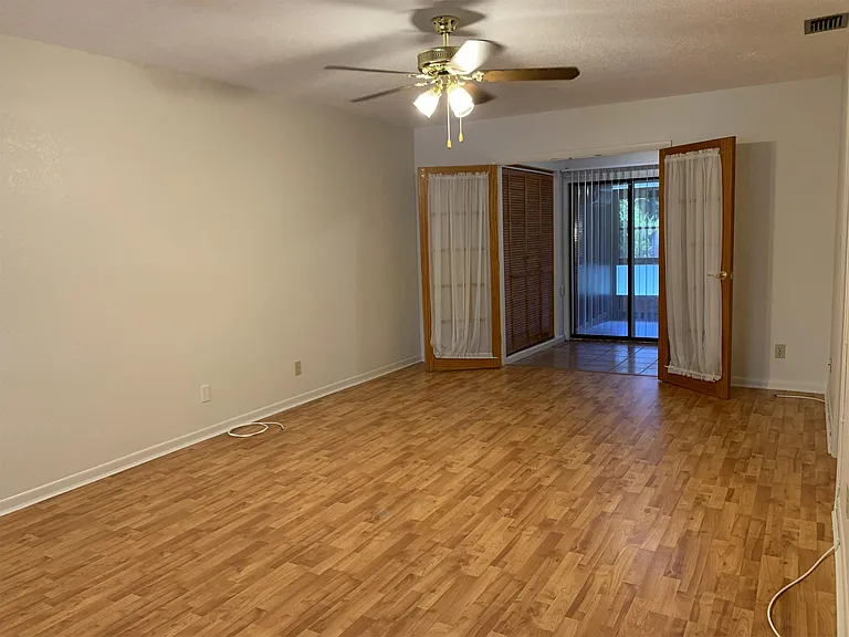 7360 Ulmerton Rd #4D — Photo 6