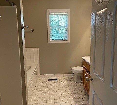 4th image of 2571 Emerald Ct