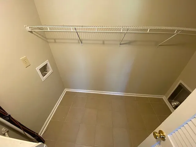 626 Castlegate Dr — Photo 6