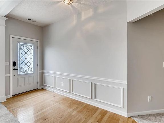 3rd image of 522 Drifton Way