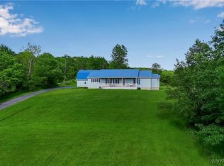11131 Harlow Rd, Alden, NY 14004