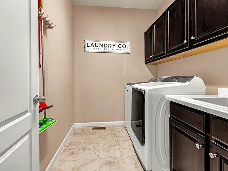 7115 Mountain Spruce Dr — Photo 18