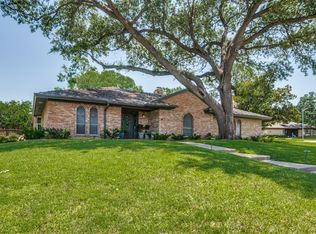 1905 Red Cypress Ct, Arlington, TX 76012