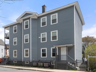 145-147 Canterbury St, Worcester, MA, 01603