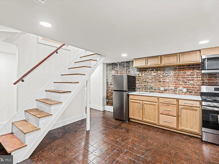 1222 Chancellor St #1F — Photo 8
