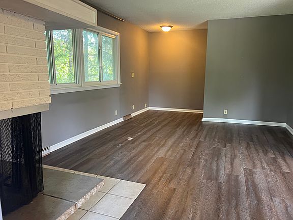 4th image of 1517 Juneau Ln N APT 1