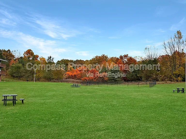 Lakewood Apartments — Photo 18