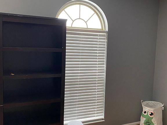 4th image of 8007 Kennesaw Dr
