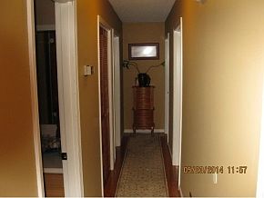 5th image of 711 Crowell Ln
