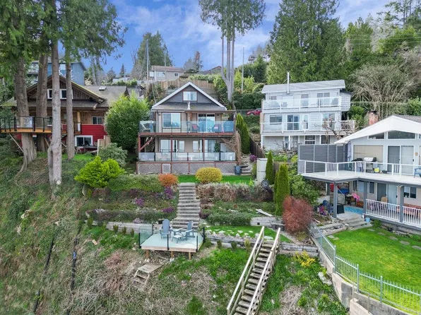 790 Marine Dr, Sunshine Coast, BC V0N 1V1