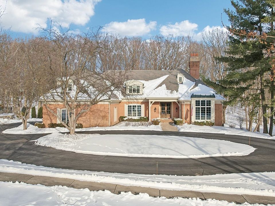 1st image of 629 Fox Glen Dr