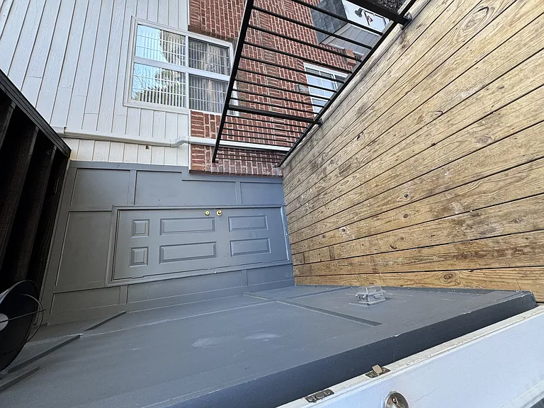 Wesley St. Claire Apartments at Lawrenceville — Photo 62