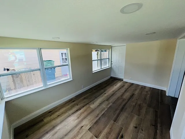 164 Lorie Dr — Photo 6