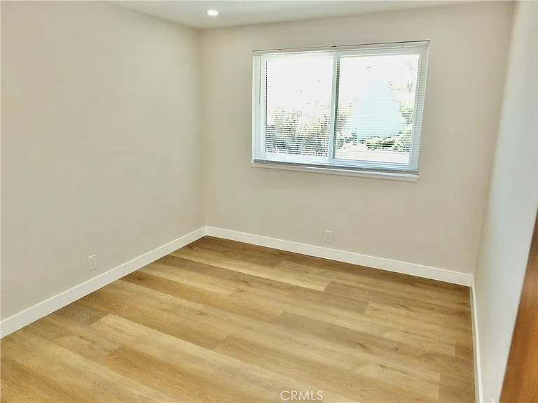 652 Margo Ave — Photo 23