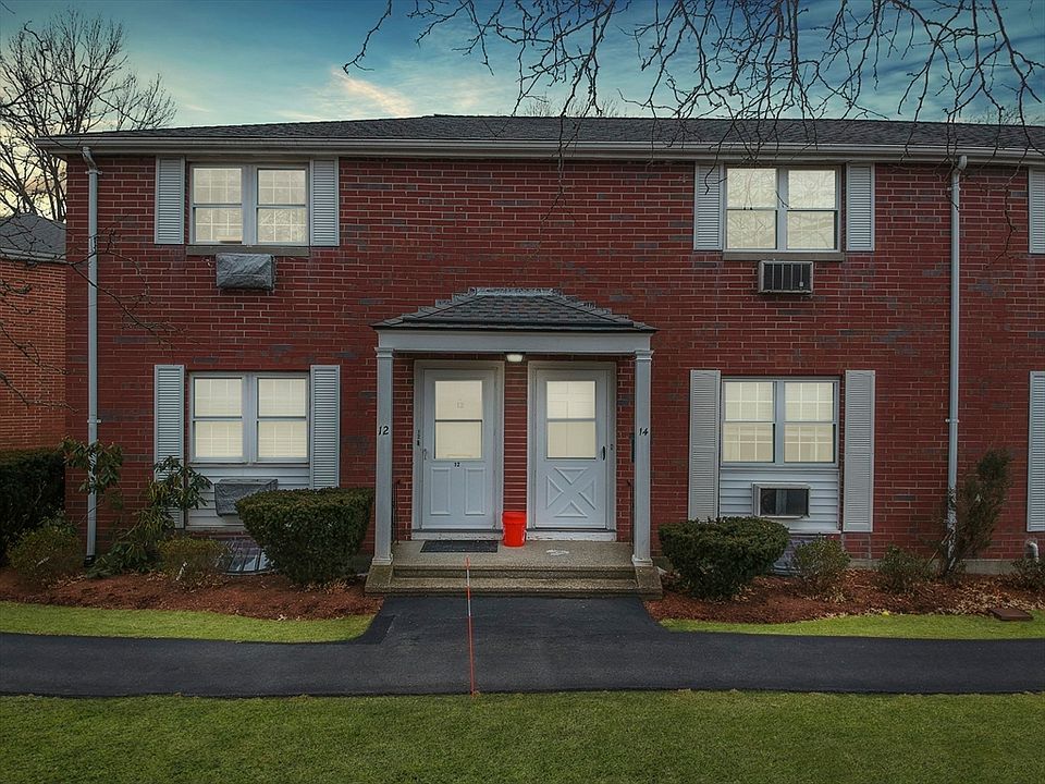 1st image of 14 Village Green Dr