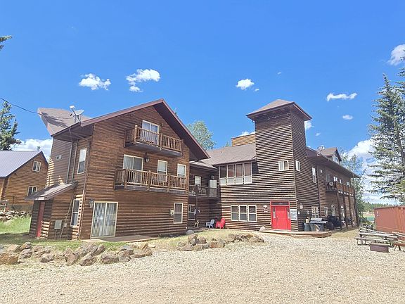 3rd image of 695 Movie Ranch Rd #8