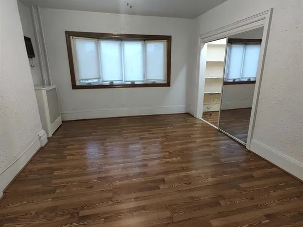 56 Waverly Street image 5 of 15