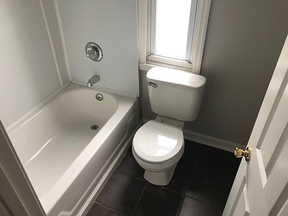3rd image of 1206 S Preston St APT 4