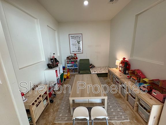 4th image of 17449 W Meadow Ln