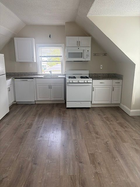 1st image of 195 Winthrop St #2