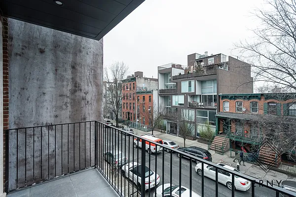 Rented by ERNY LLC | media 14