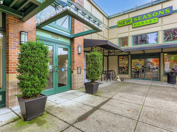 1425 NE 61st Ave Unit 310, Hillsboro, OR 97124