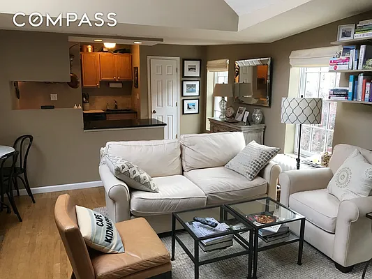 Rented by Compass | media 14