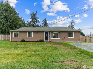 621 Crockett Lake Drive, Coupeville, WA 98239