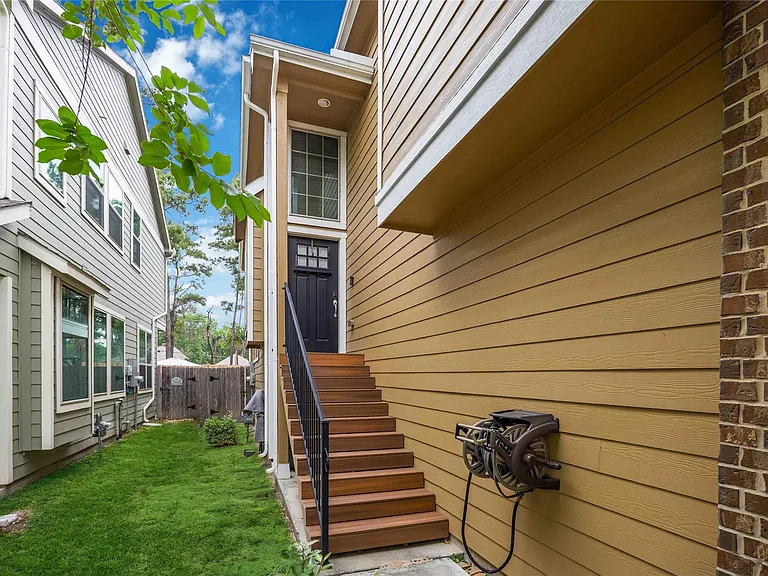 12419 Alora Bluff Trl — Photo 27