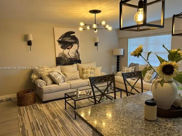 493 Fanshaw Way, Boca Raton, FL
