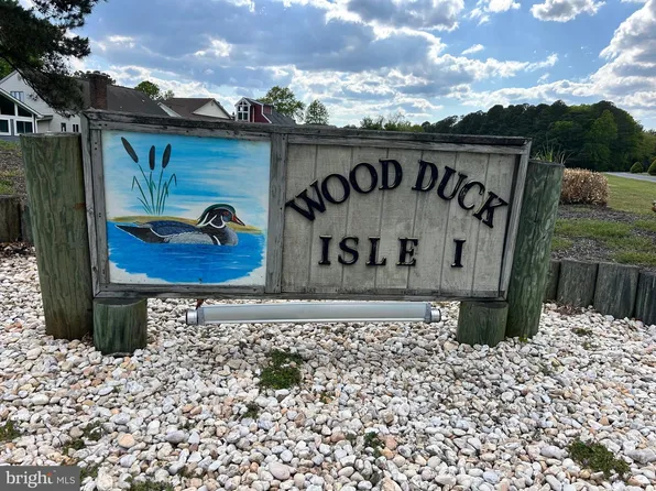 6 Heron Isle Ct, Ocean Pines, MD 21811