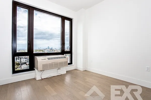 Rented by EXR | media 23