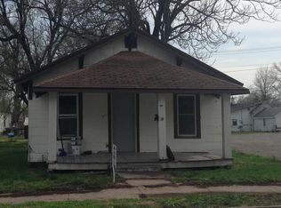 464 W Marion St, Marshall, MO 65340