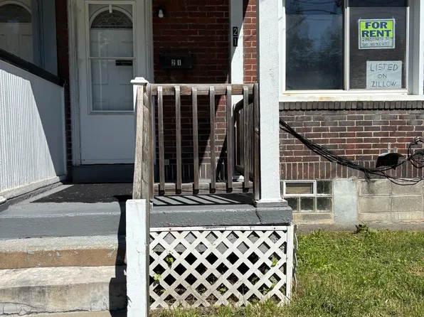 21 Duquesne Ct, Springdale, PA 15144