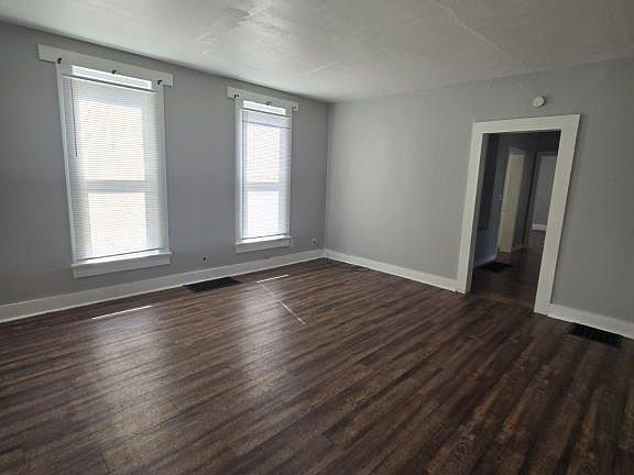 3rd image of 310 W Main St