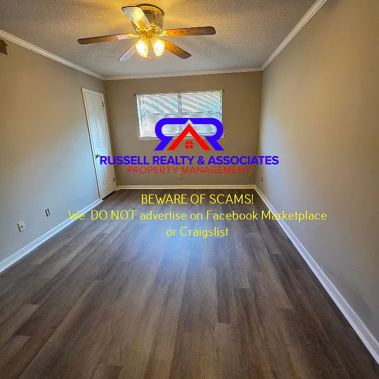 3021 Chase Ln - 1 — Photo 3