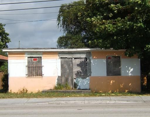 2nd image of 10221 SW 184th St