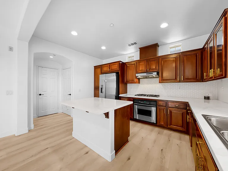 2281 Huntington Point Rd #139-1 — Photo 43