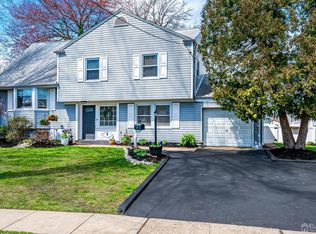 4 Meyer Rd, Edison, NJ 08817