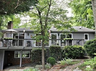 9 Shipmaster Ct, Lake Wylie, SC 29710