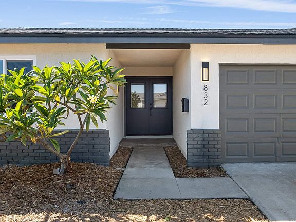 3rd image of 832 Reef Dr