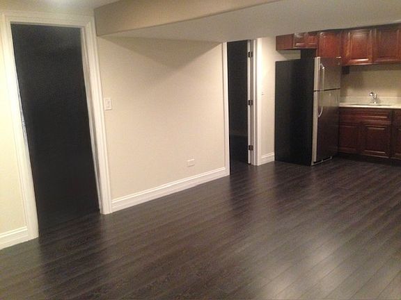 5th image of 4512 Sunnyside Ave #1