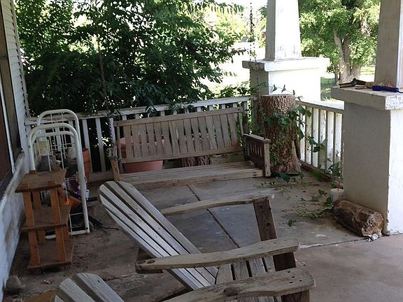 4th image of 508 E 8th St