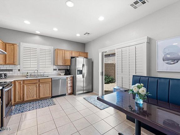 5th image of 4520 E Loma Vista Street