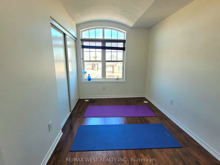 21 Billiter Rd W — Photo 22